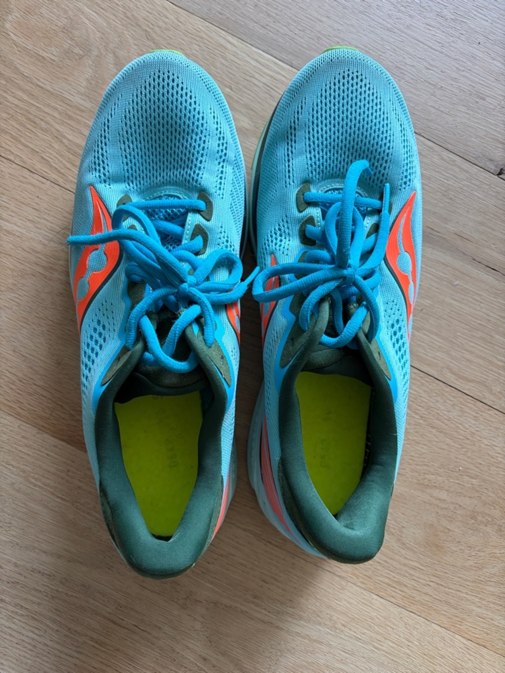 Saucony Teal Mesh Running Shoes with Orange Logo